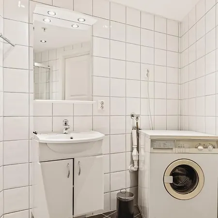 Dinbnb L Historical Building I 100m To Museum דירה *