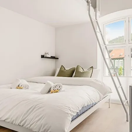 דירה Dinbnb L Historical Building I 100m To Museum *