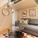 Dinbnb L Historical Building I 100m To Museum Apartmán *